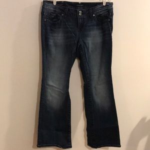 Vigoss Slim Boot Chelsea Jeans